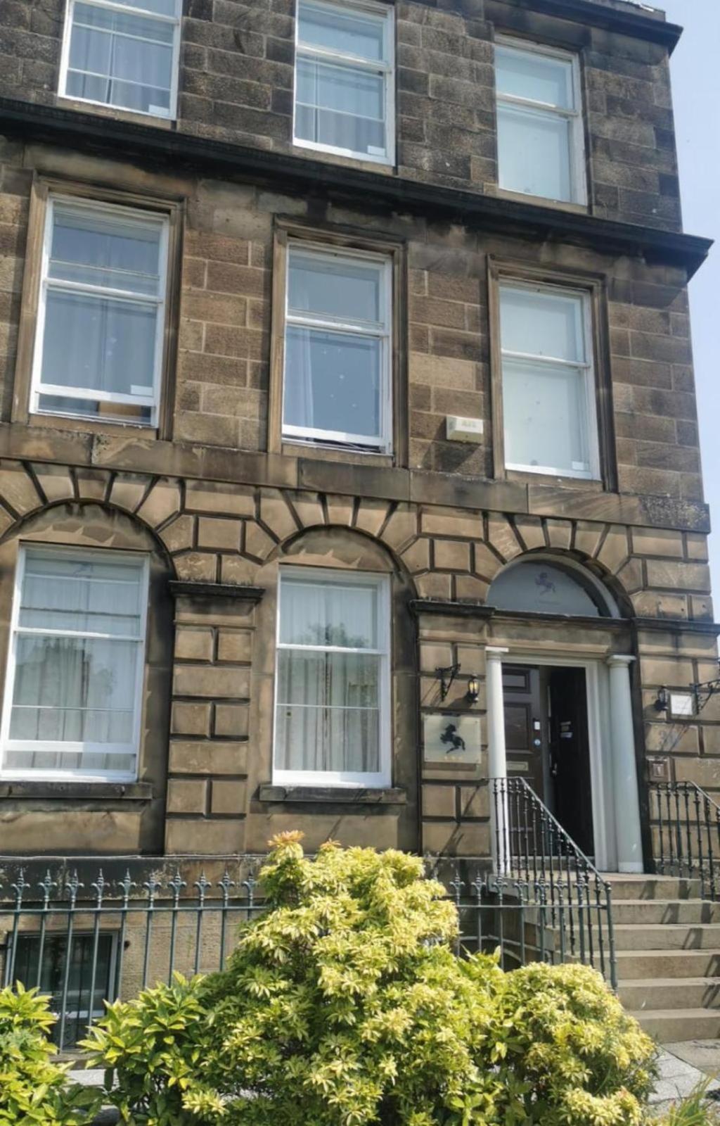 Edinburgh Travel Guest House Extérieur photo