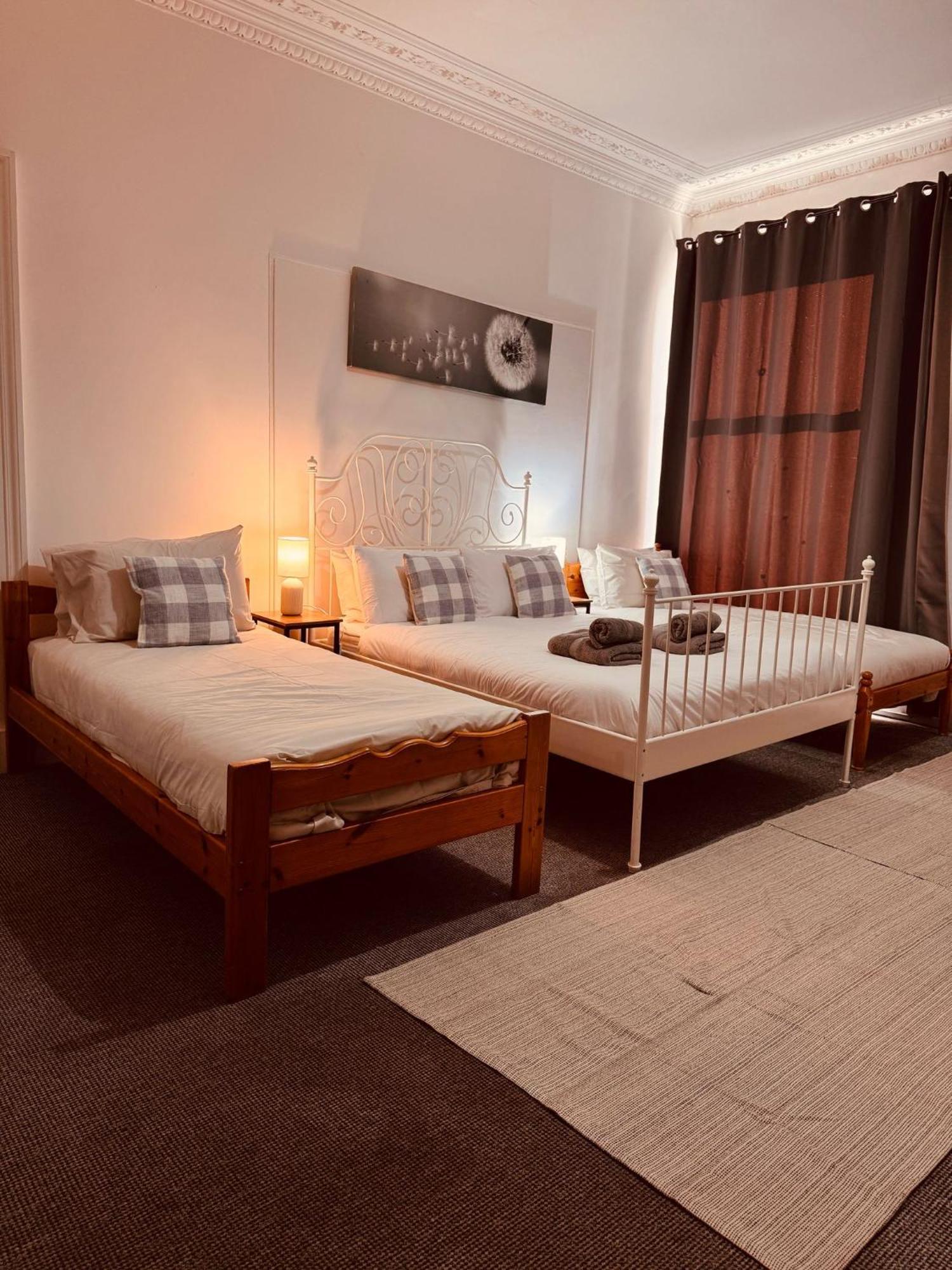 Edinburgh Travel Guest House Extérieur photo