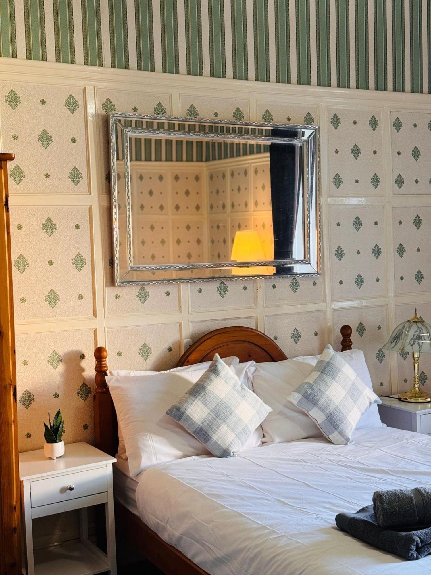 Edinburgh Travel Guest House Extérieur photo