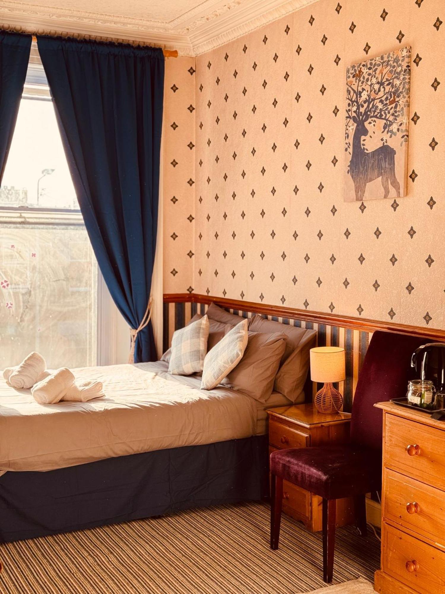 Edinburgh Travel Guest House Extérieur photo
