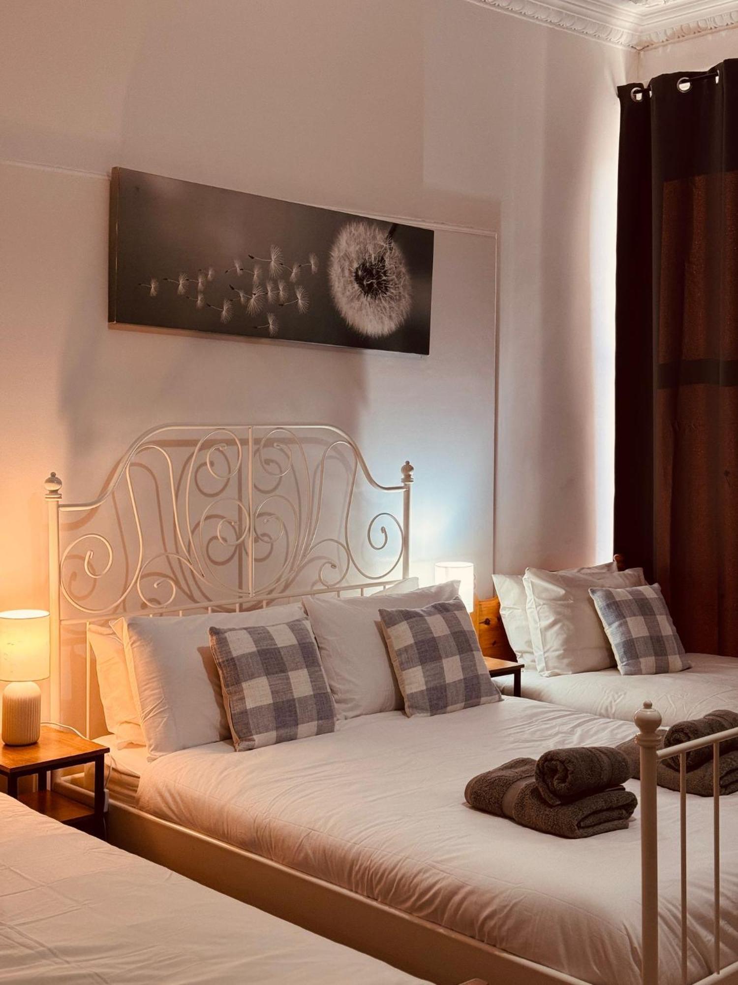 Edinburgh Travel Guest House Extérieur photo