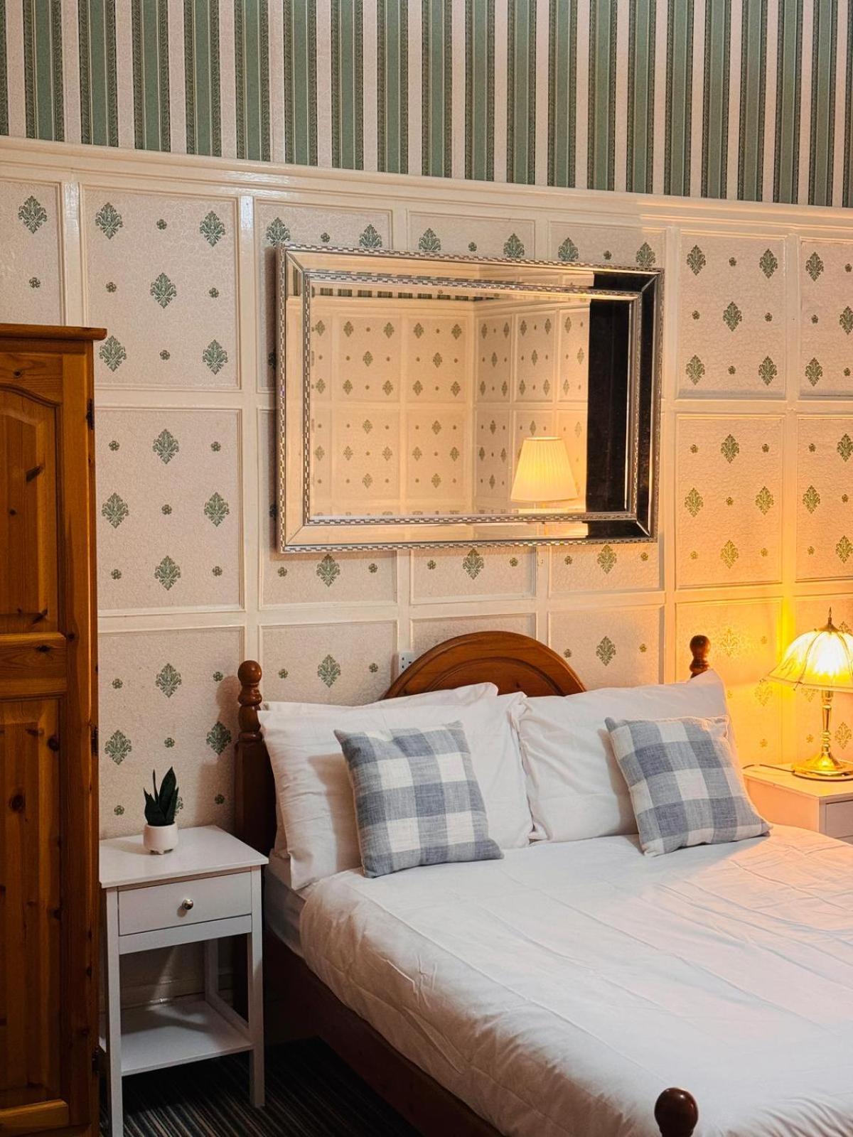 Edinburgh Travel Guest House Extérieur photo