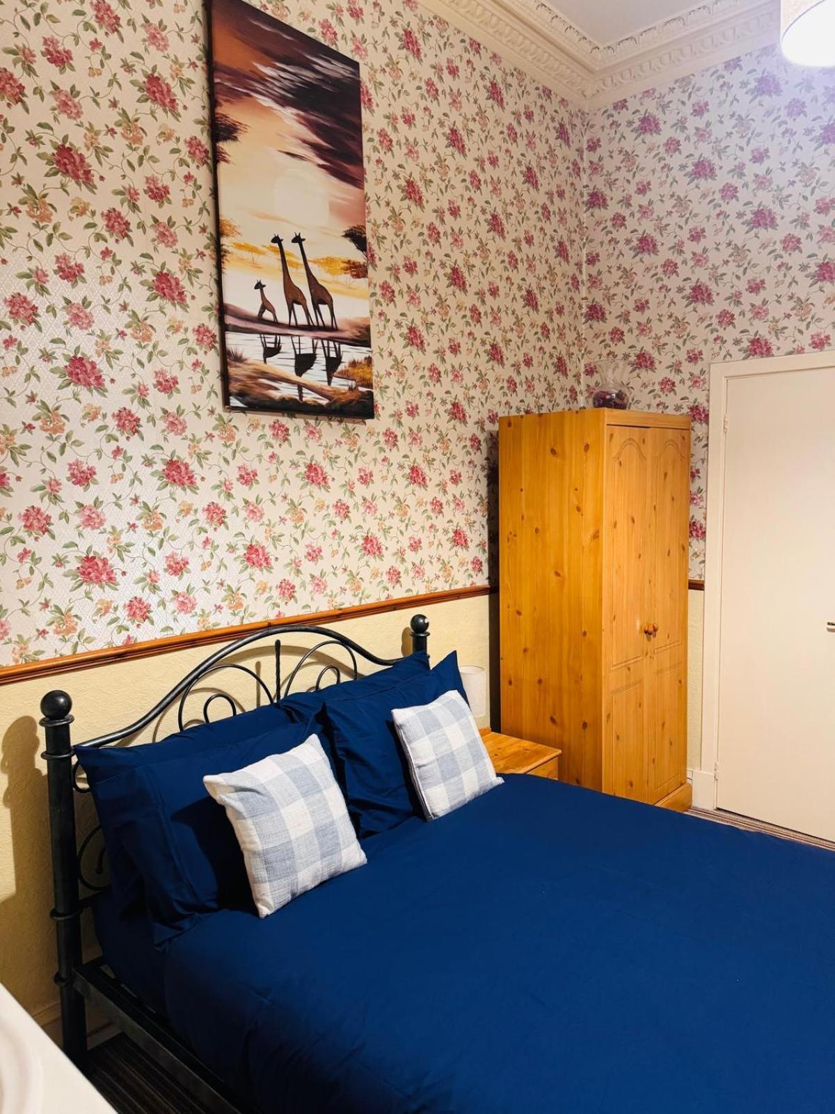 Edinburgh Travel Guest House Extérieur photo