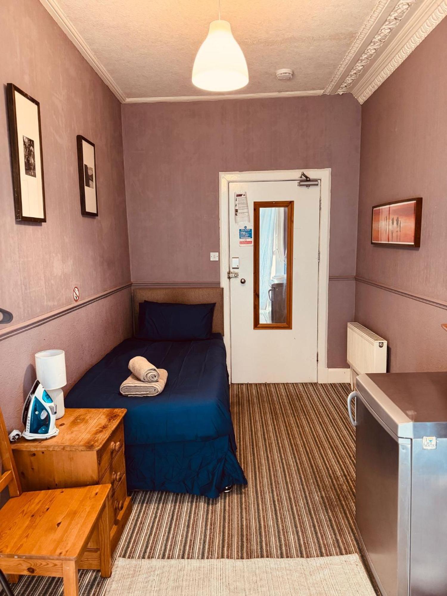 Edinburgh Travel Guest House Extérieur photo