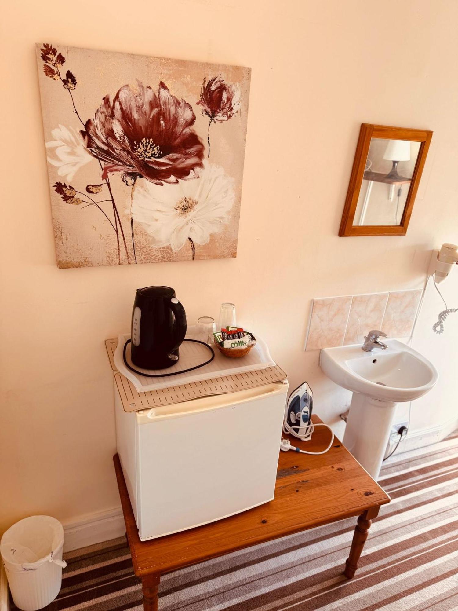 Edinburgh Travel Guest House Extérieur photo