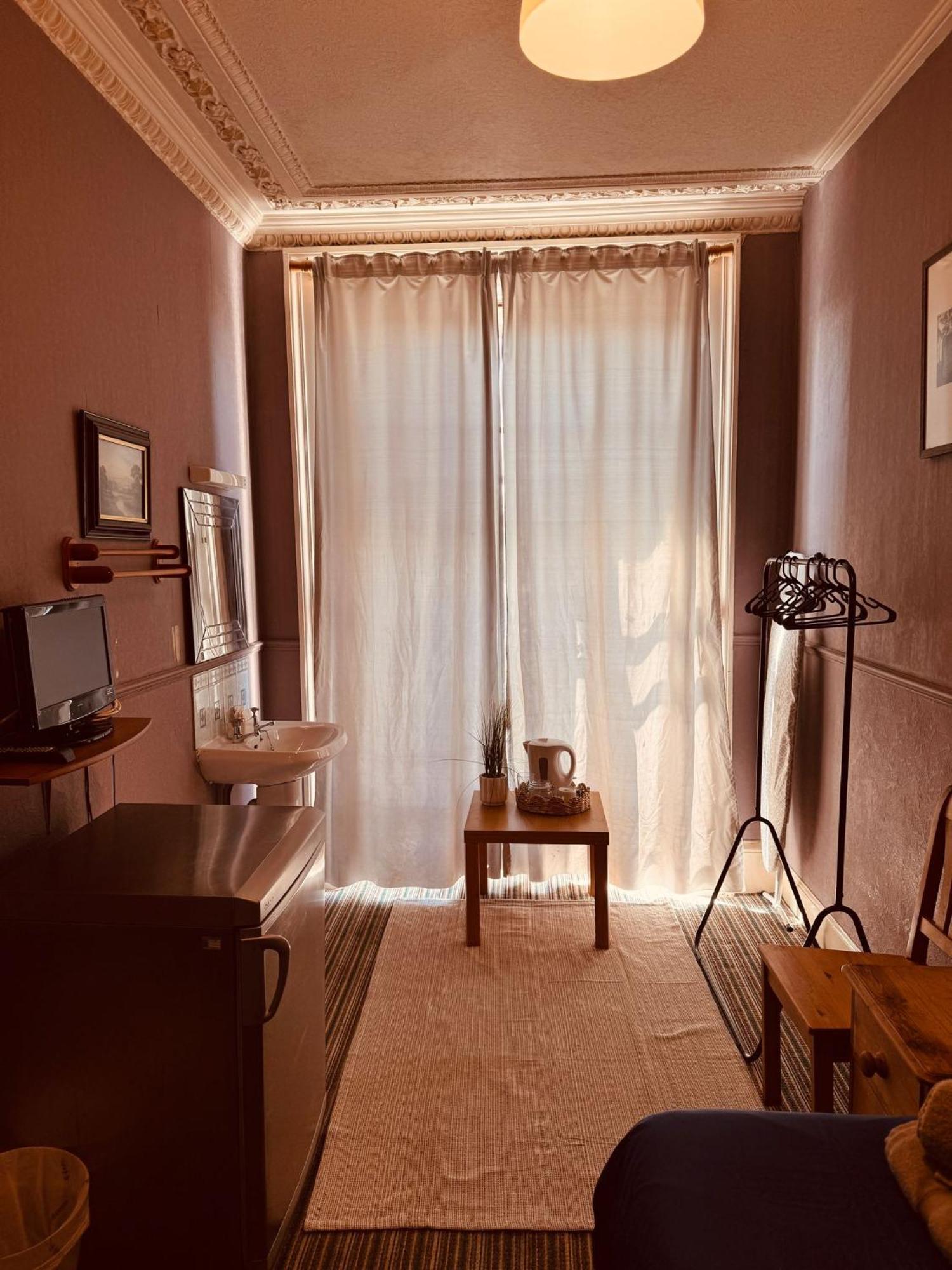 Edinburgh Travel Guest House Extérieur photo