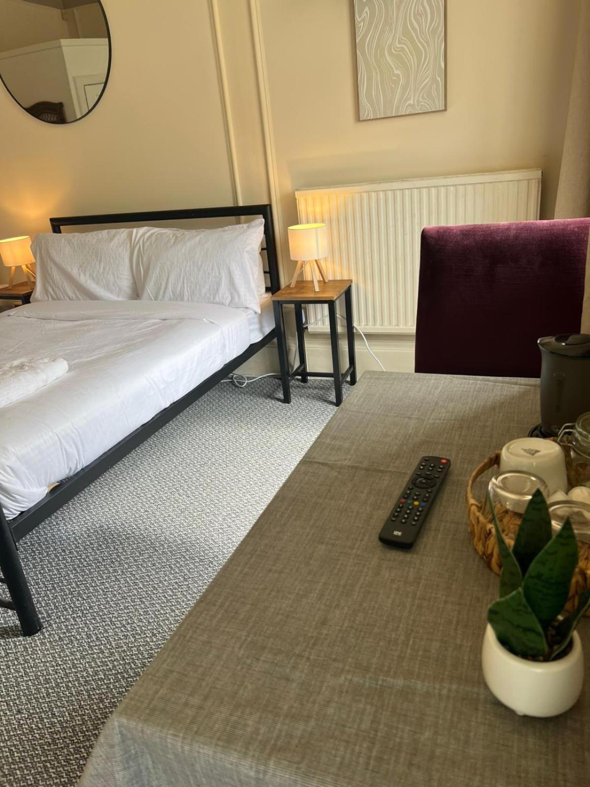 Edinburgh Travel Guest House Extérieur photo